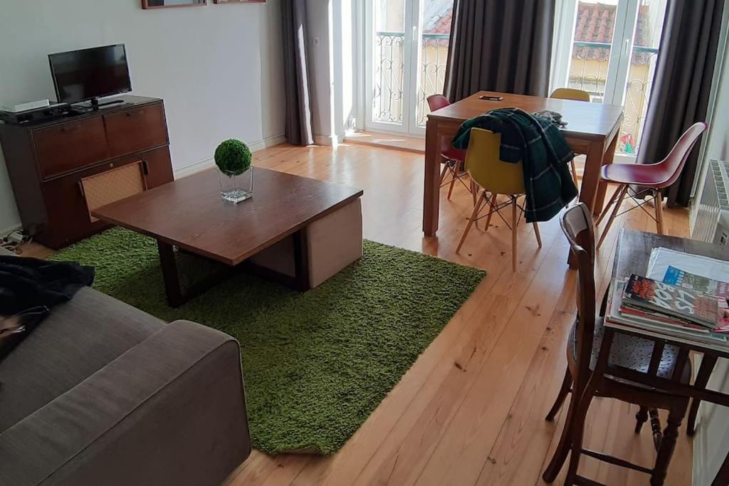 Two Bedroom Apt In Historic Location! Close To The River Lissabon Exterior foto